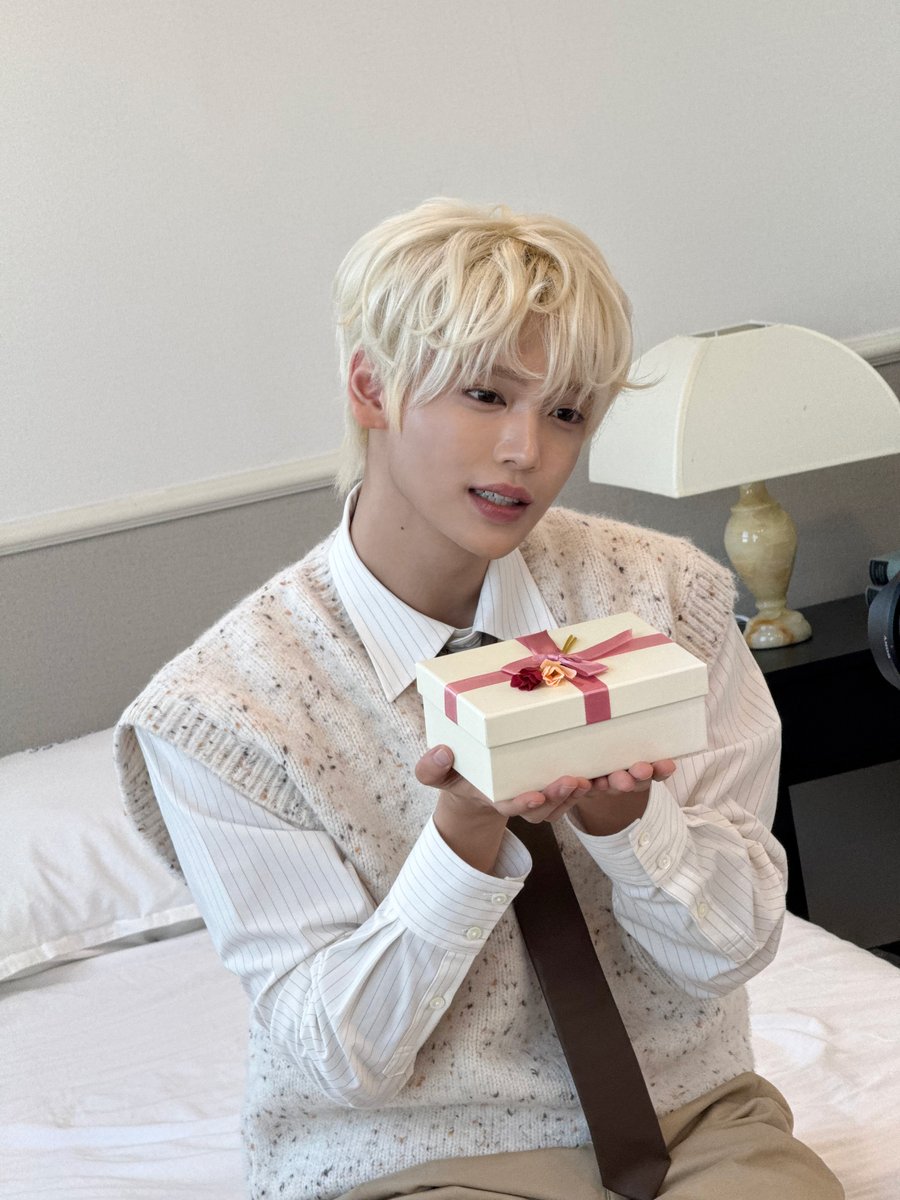 Behind-the-scenes cut of Jang Haneum