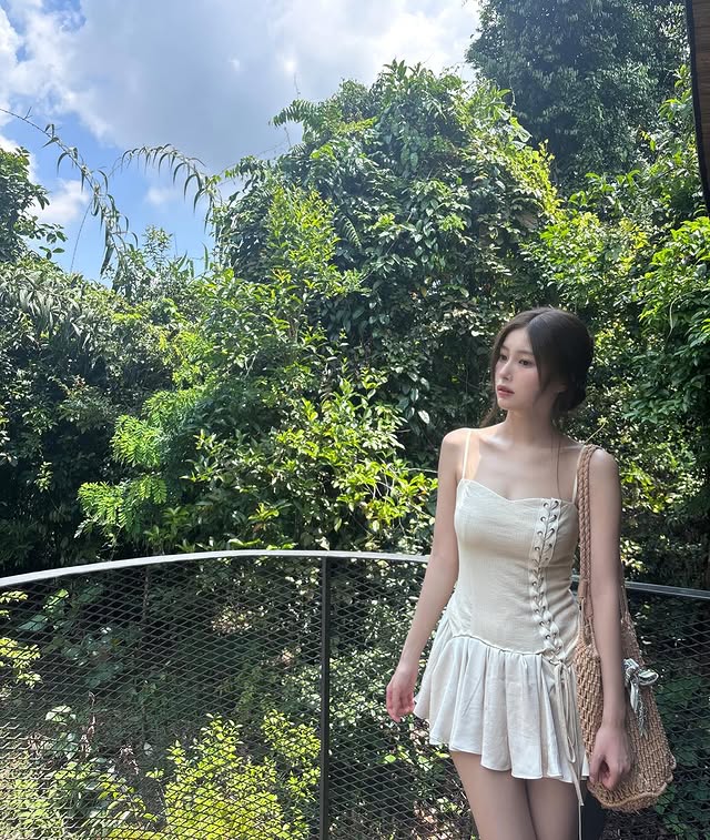 Recent activity shot of Kang Hyewon