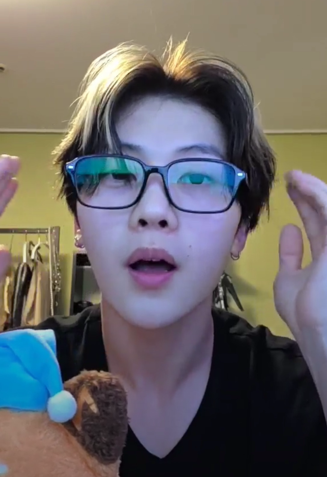 Behind-the-scenes cut of Seok Matthew (ZEROBASEONE)