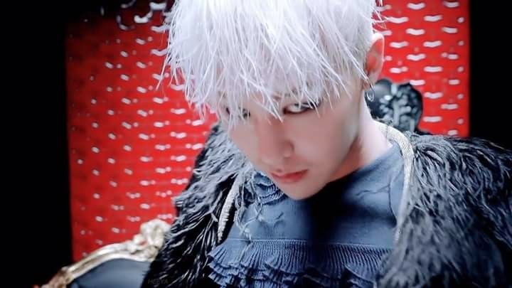 Behind-the-scenes cut of G-DRAGON (BIGBANG)