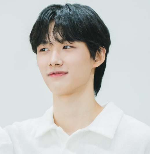 이윤성의 비하인드 컷