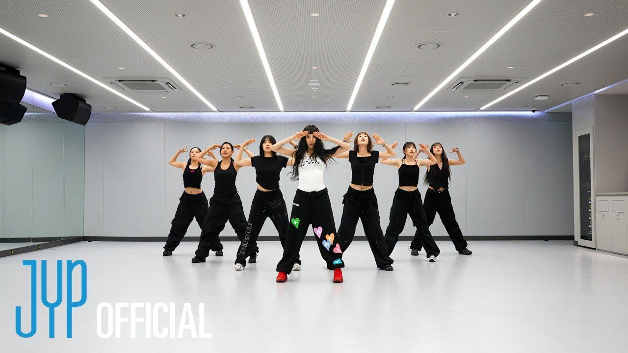 Latest photo of TWICE