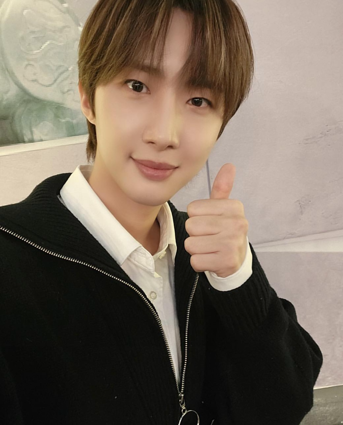 Behind-the-scenes cut of Hui (PENTAGON)