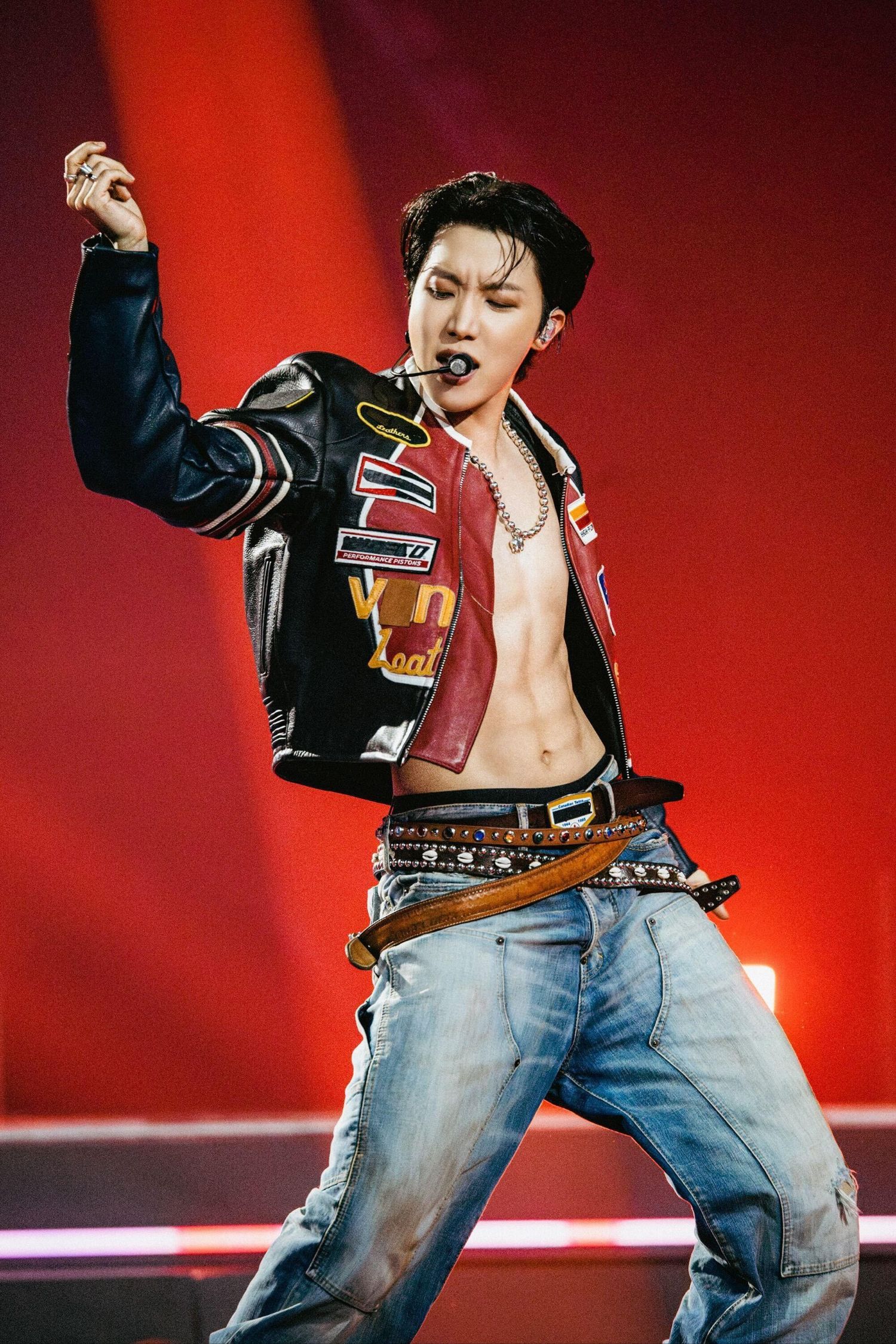 제이홉 (방탄소년단) 최근 활동샷