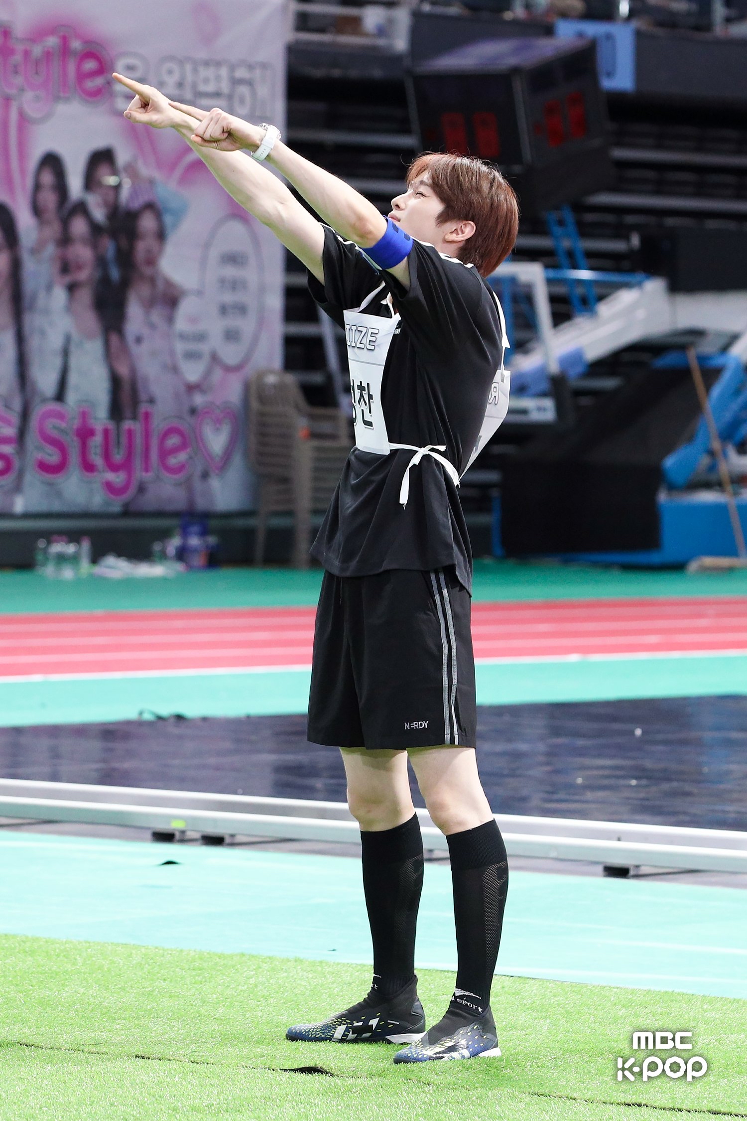 Latest photo of Sungchan (RIIZE)