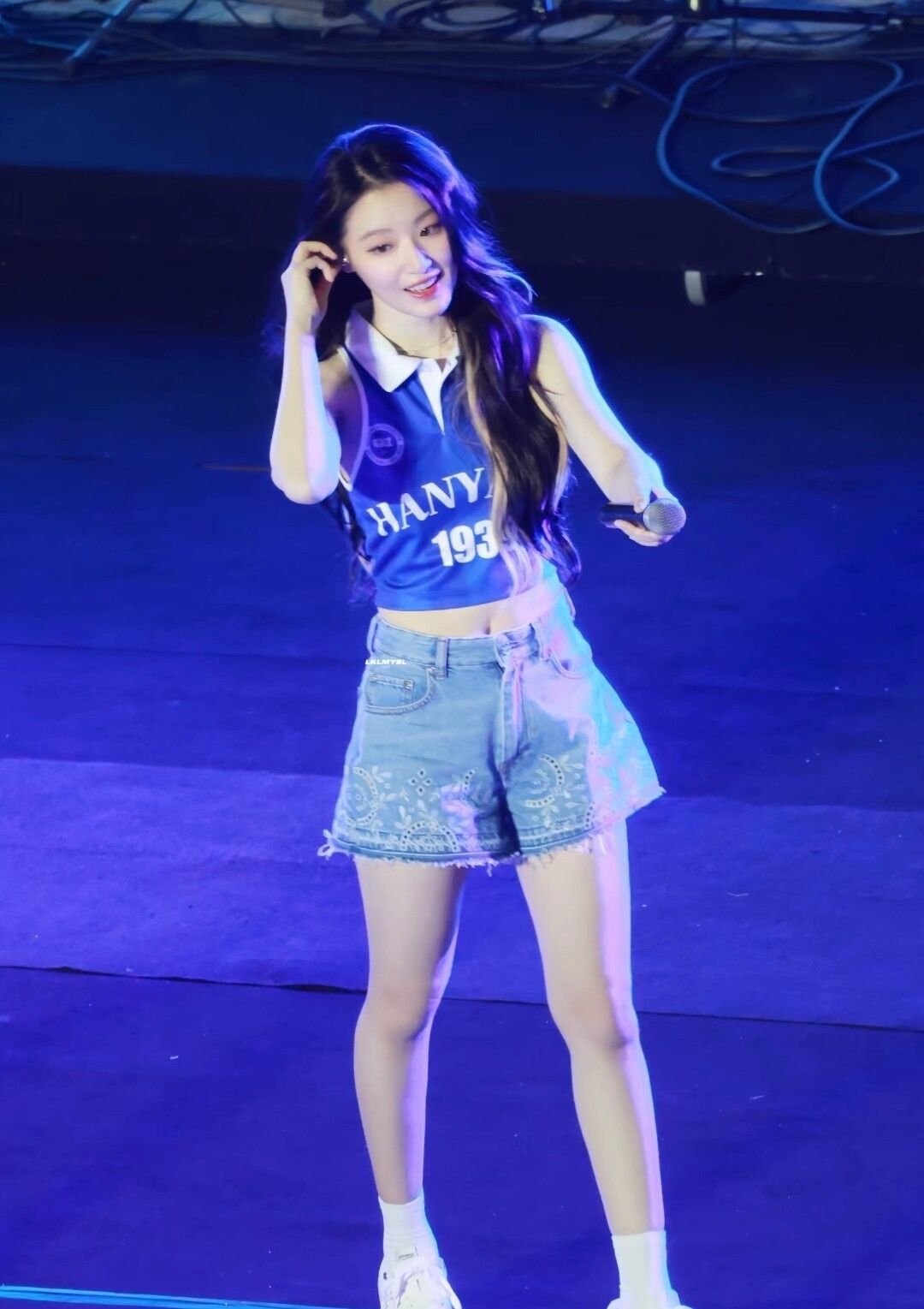 Recent activity shot of Shuhua (i-dle)