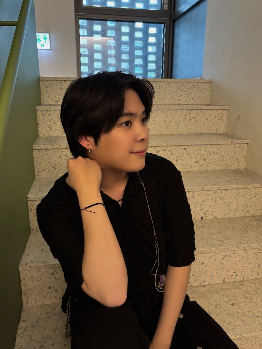 A moment captured by VERIVERY's fan