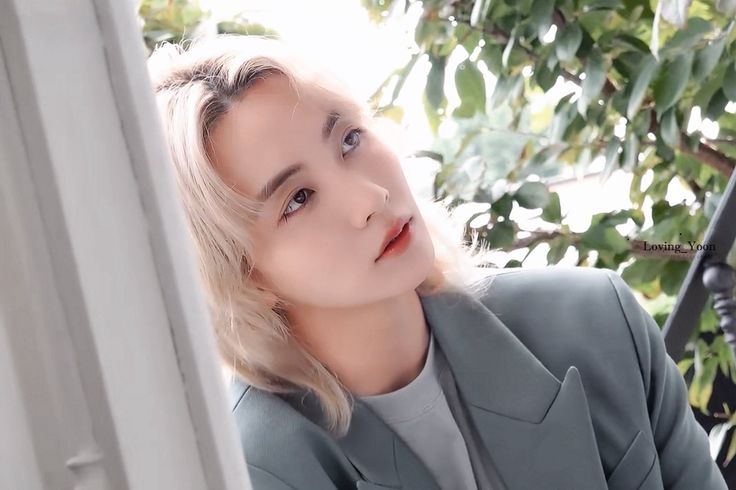 Latest photo of Jeonghan (SEVENTEEN)