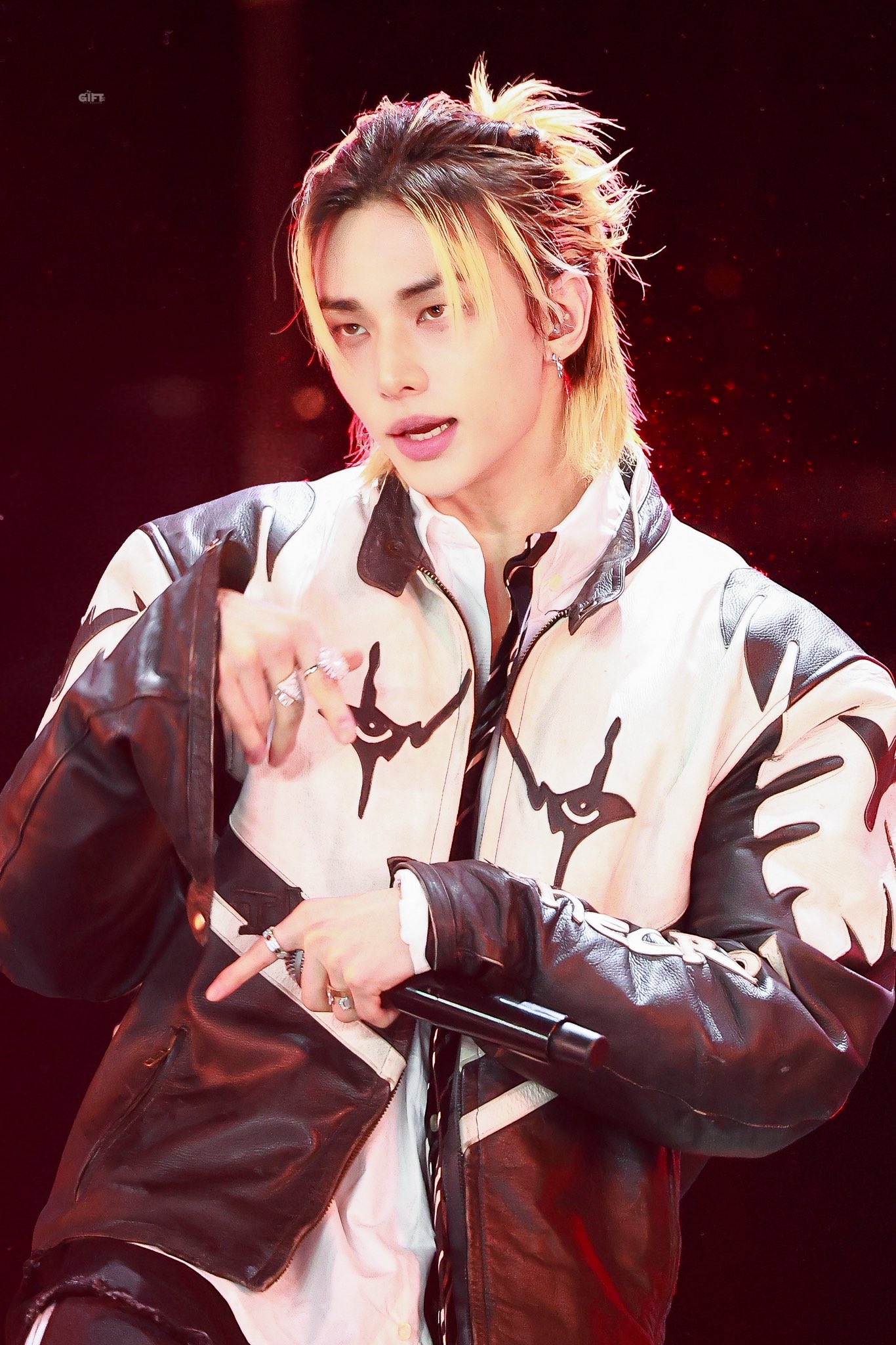 Behind-the-scenes cut of Hyunjin (Stray Kids)