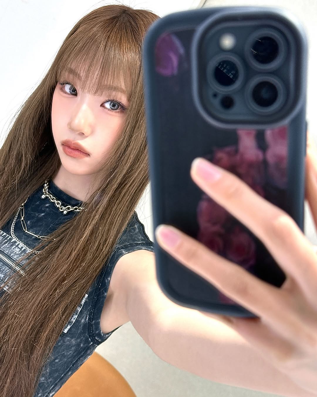 Behind-the-scenes cut of Choi Jungeun (izna)