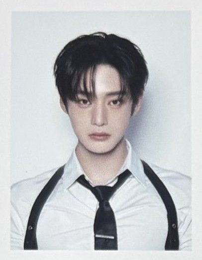 Latest photo of Kim Jiwoong (ZEROBASEONE)