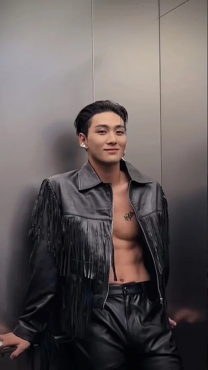 A moment captured by Baekho's fan