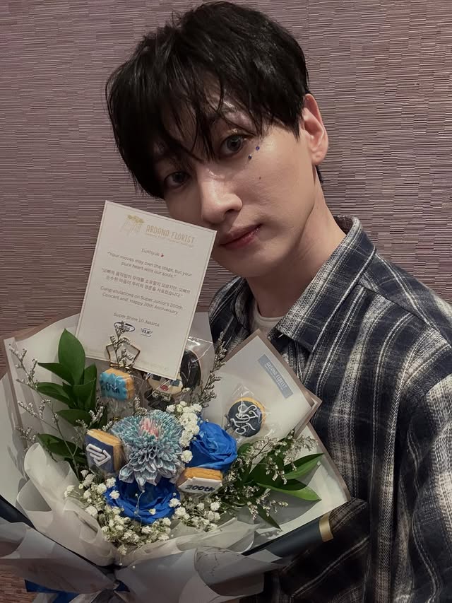 Recent activity shot of Eunhyuk (Super Junior)