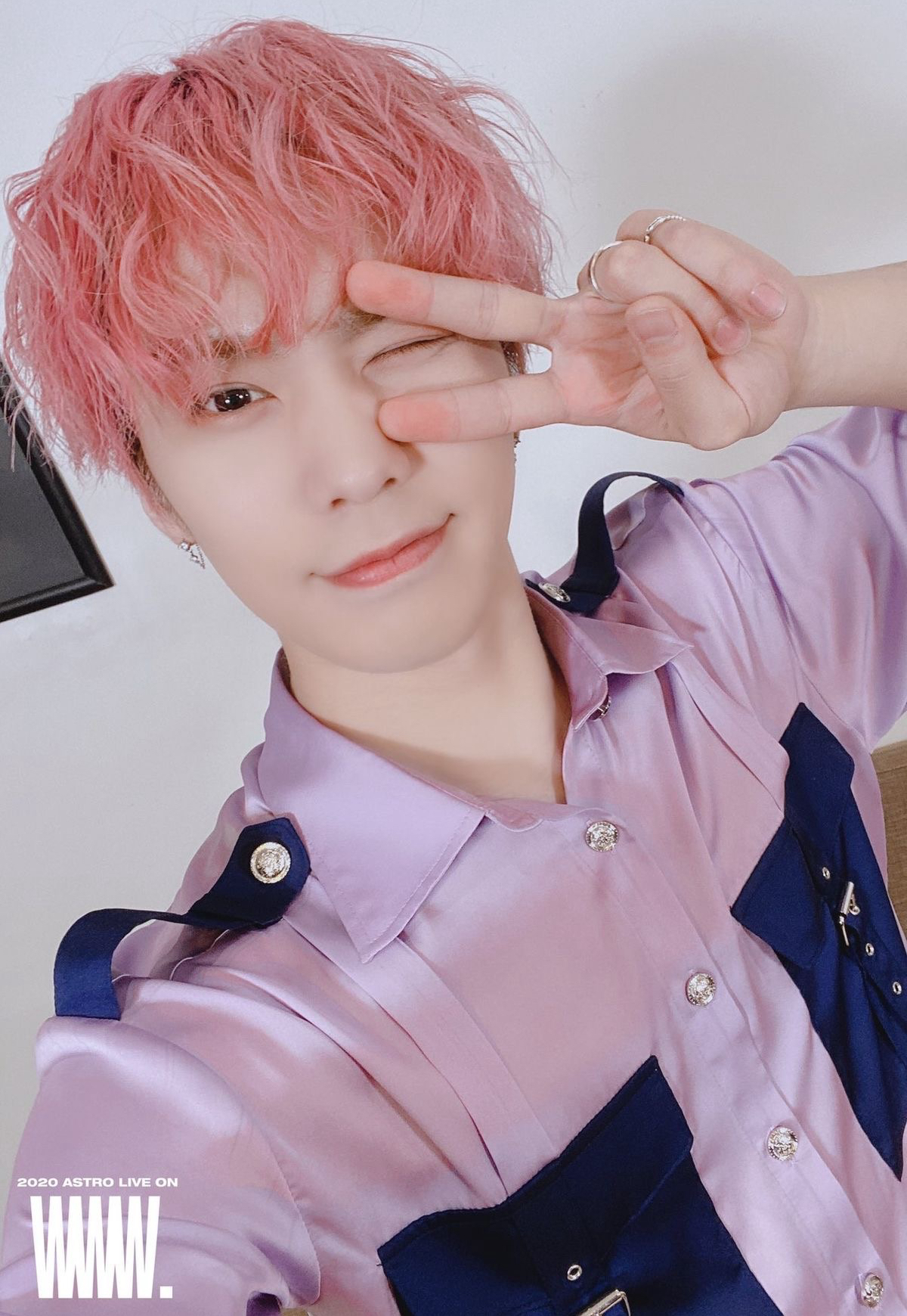 A moment captured by Rocky's fan