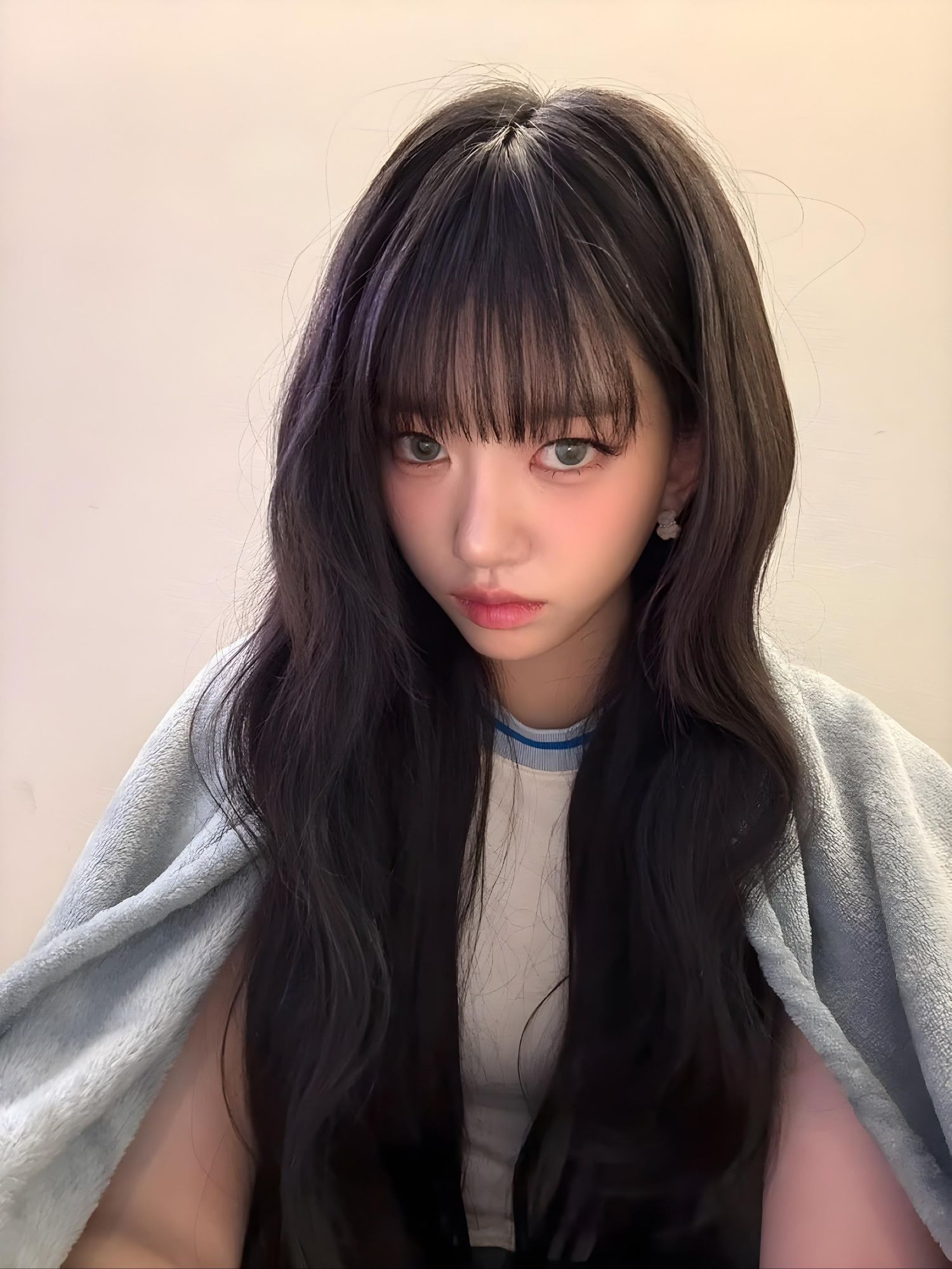 スイン (MEOVV)の最近の活動写真