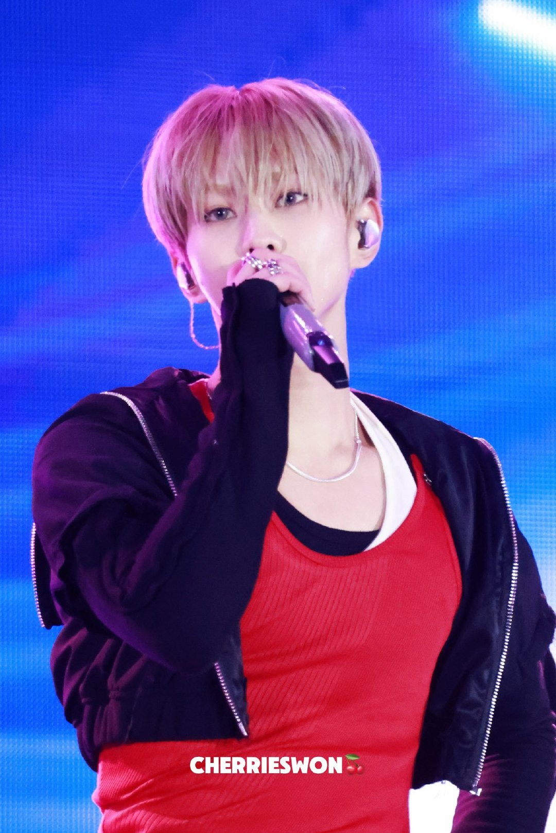 Latest photo of Jungwon (ENHYPEN)