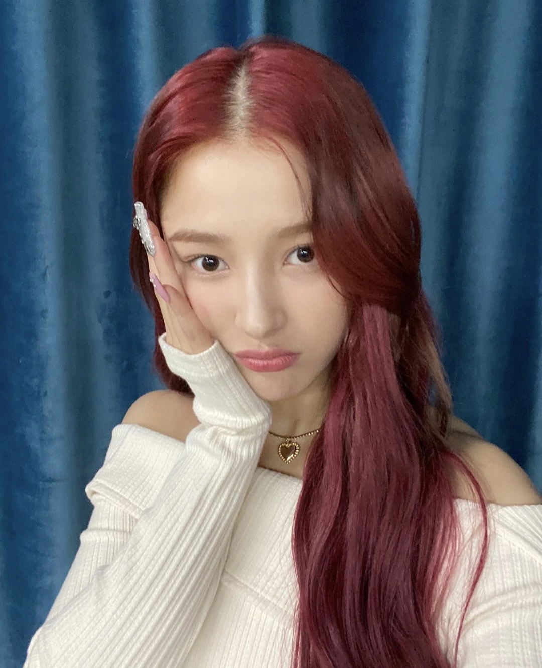 Foto aktivitas terbaru Nancy (MOMOLAND)