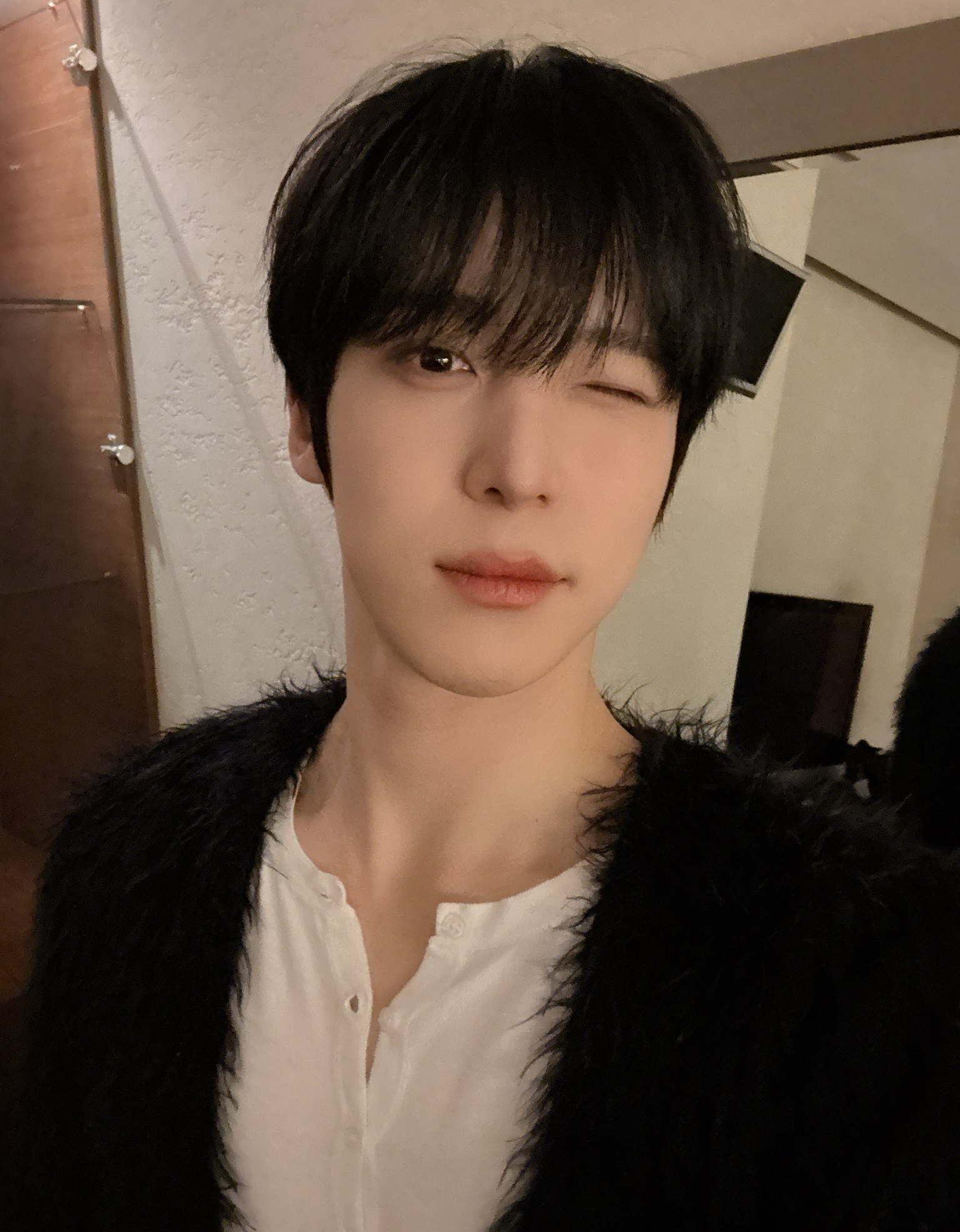 Behind-the-scenes cut of Yunho (ATEEZ)