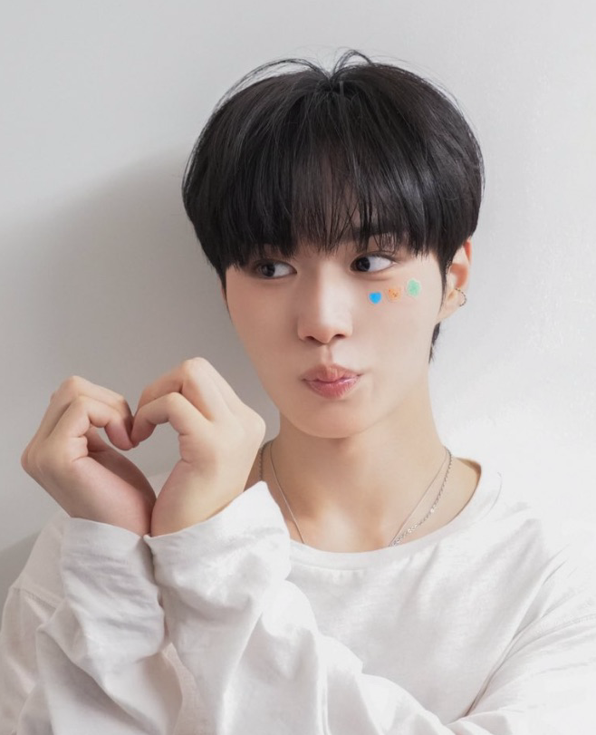 Recent activity shot of Kim Junseo (ALPHA DRIVE ONE)