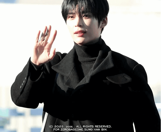 Recent activity shot of Sung Hanbin (ZEROBASEONE)