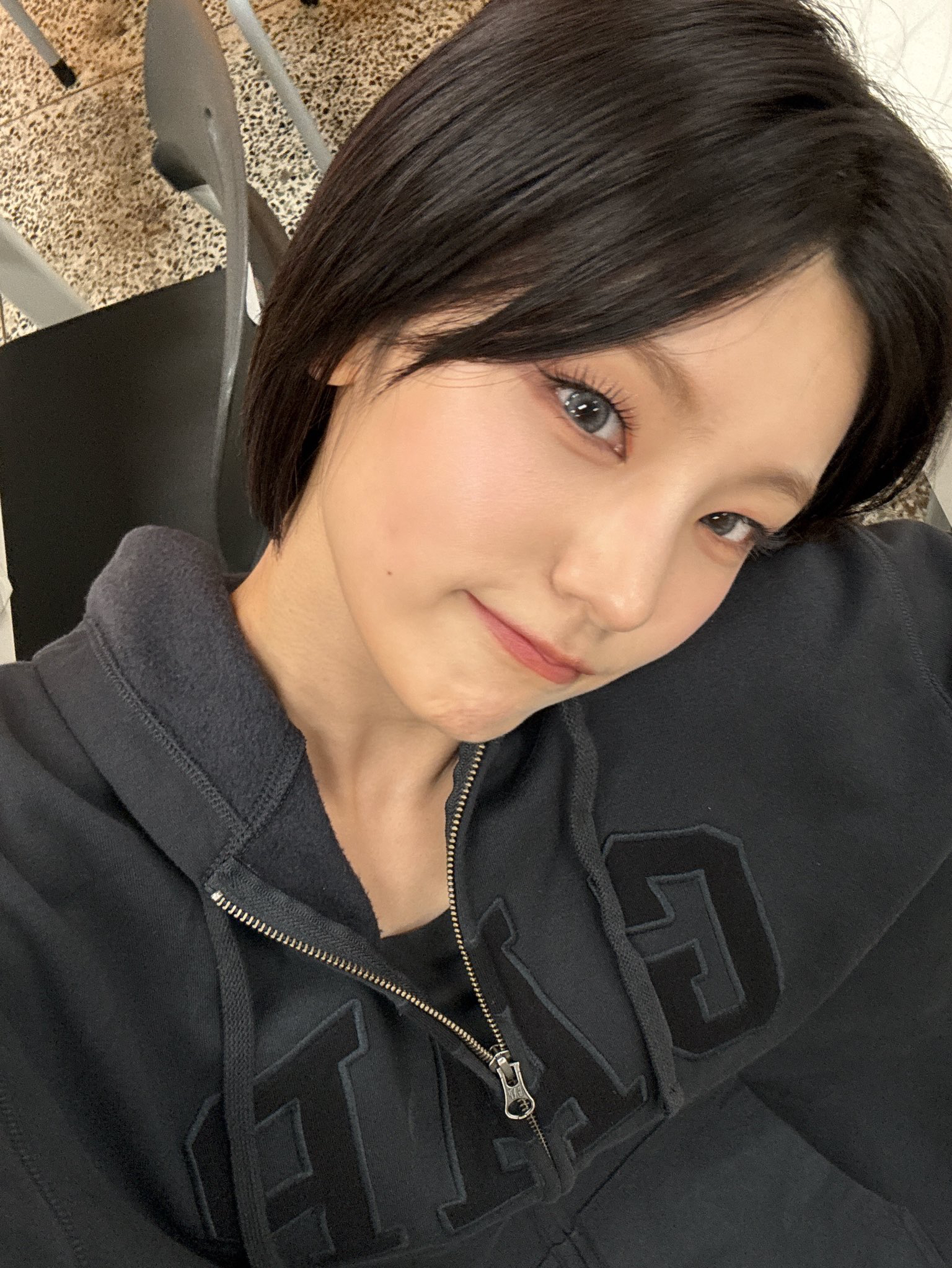 Recent activity shot of Yeji (ITZY)