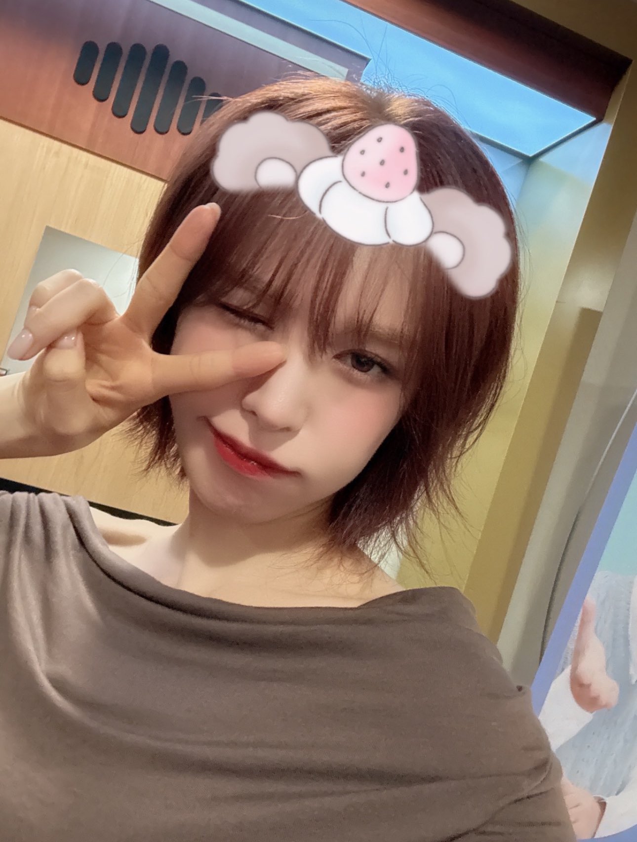 Behind-the-scenes cut of Wendy (Red Velvet)