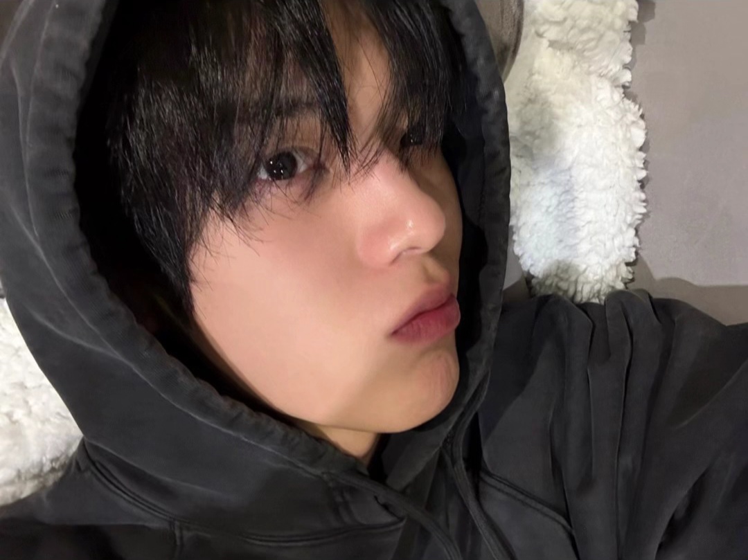 A moment captured by LEEJEONG (WHIB)'s fan