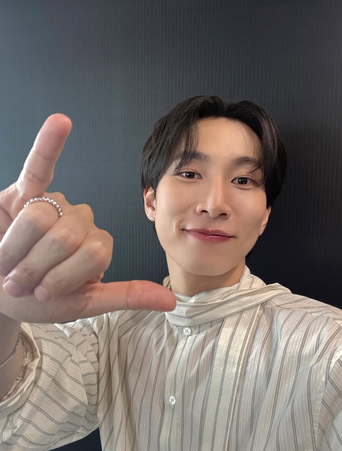 Recent activity shot of Seo Eunkwang (BTOB)