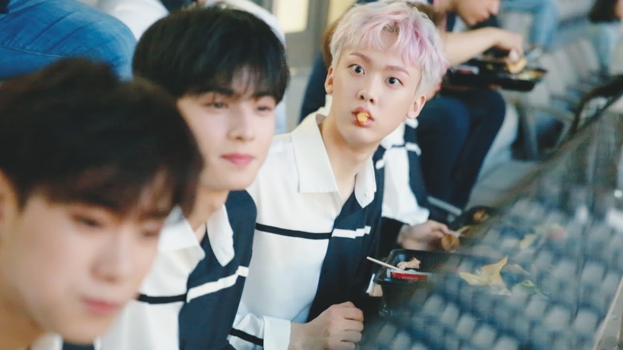 Behind-the-scenes cut of Moonbin (ASTRO)