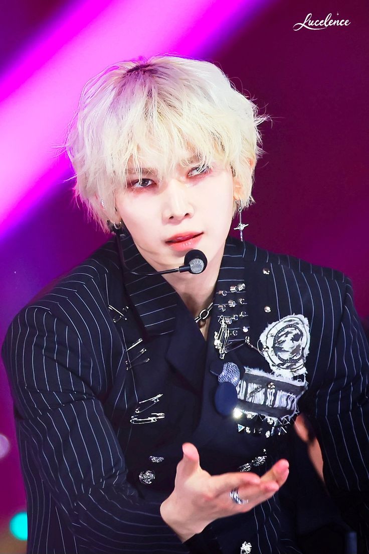 에이티즈의 비하인드 컷