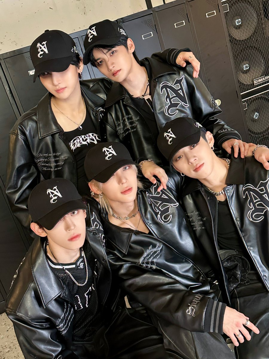 A moment captured by NOWZ's fan