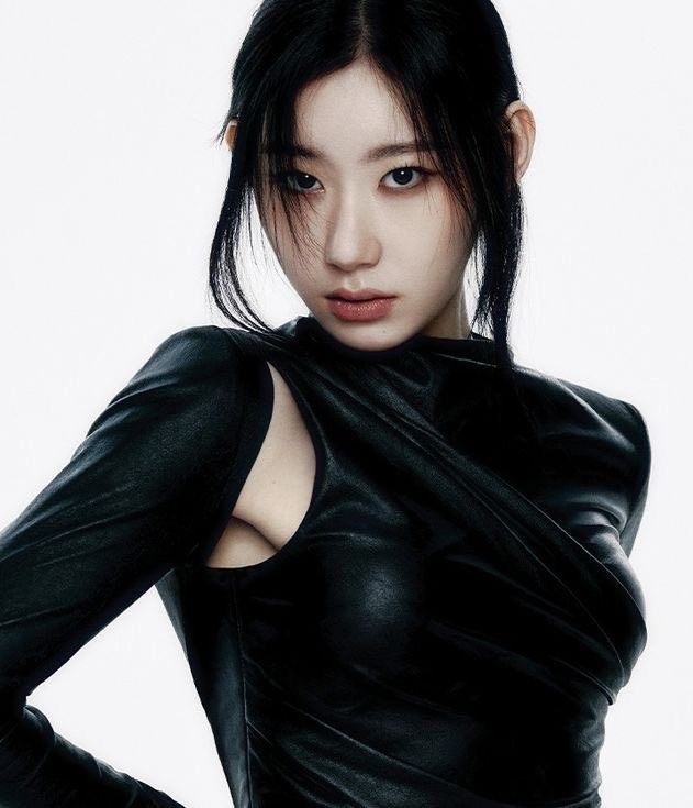 彩领 (ITZY)的最新活动照片