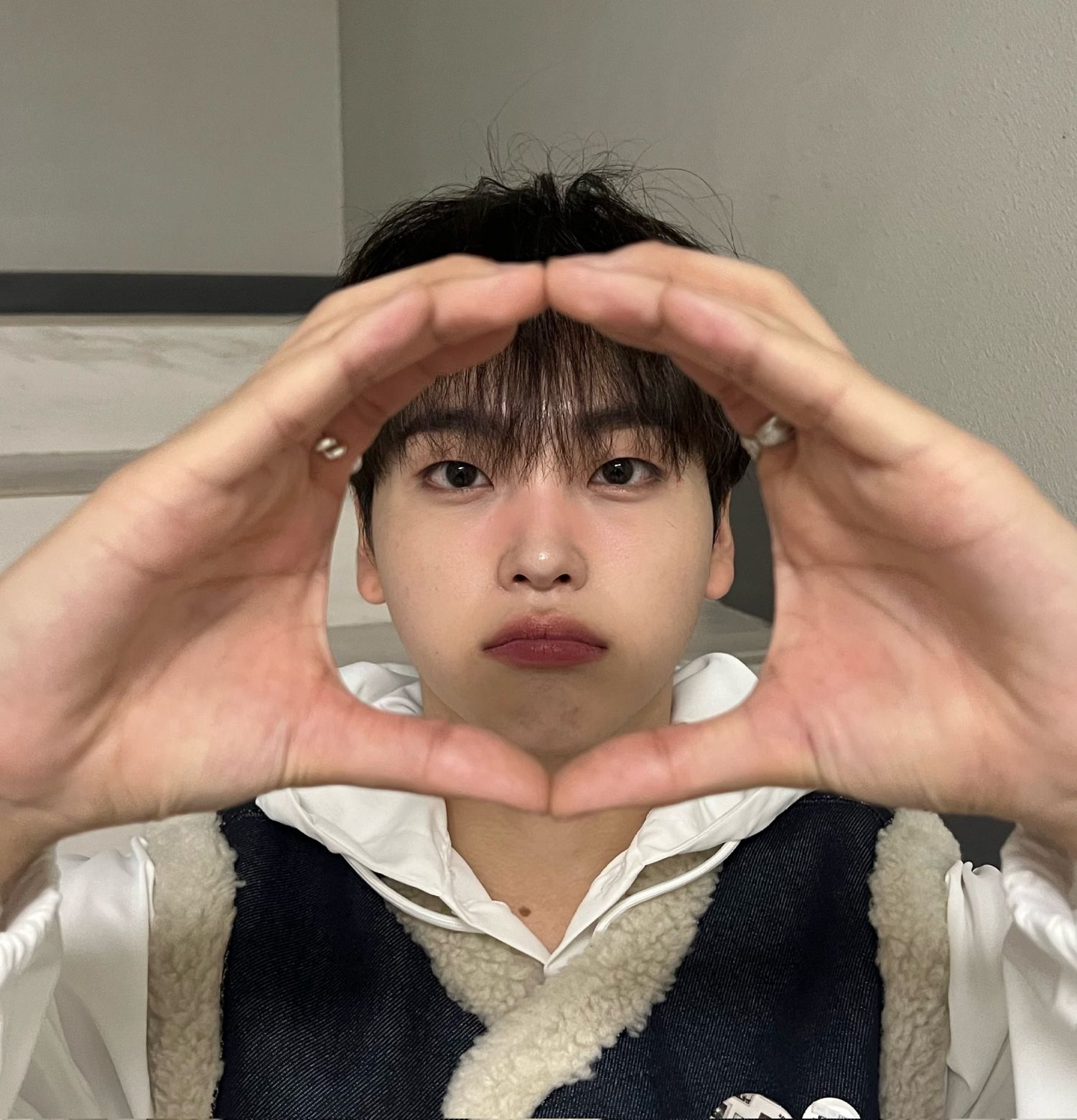 Behind-the-scenes cut of Hyeongjun (CRAVITY)