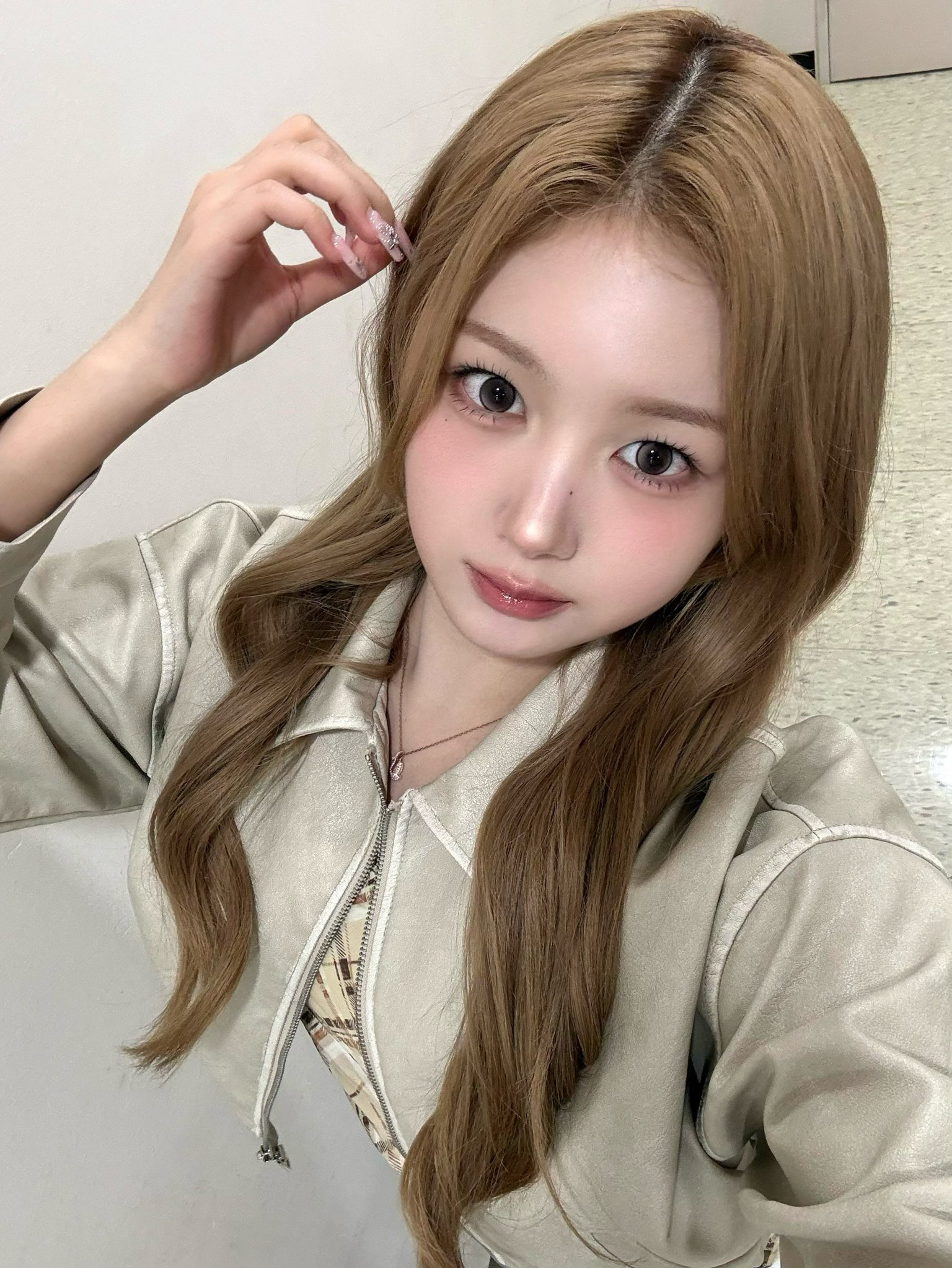 周彬 (tripleS)的最新活動照片