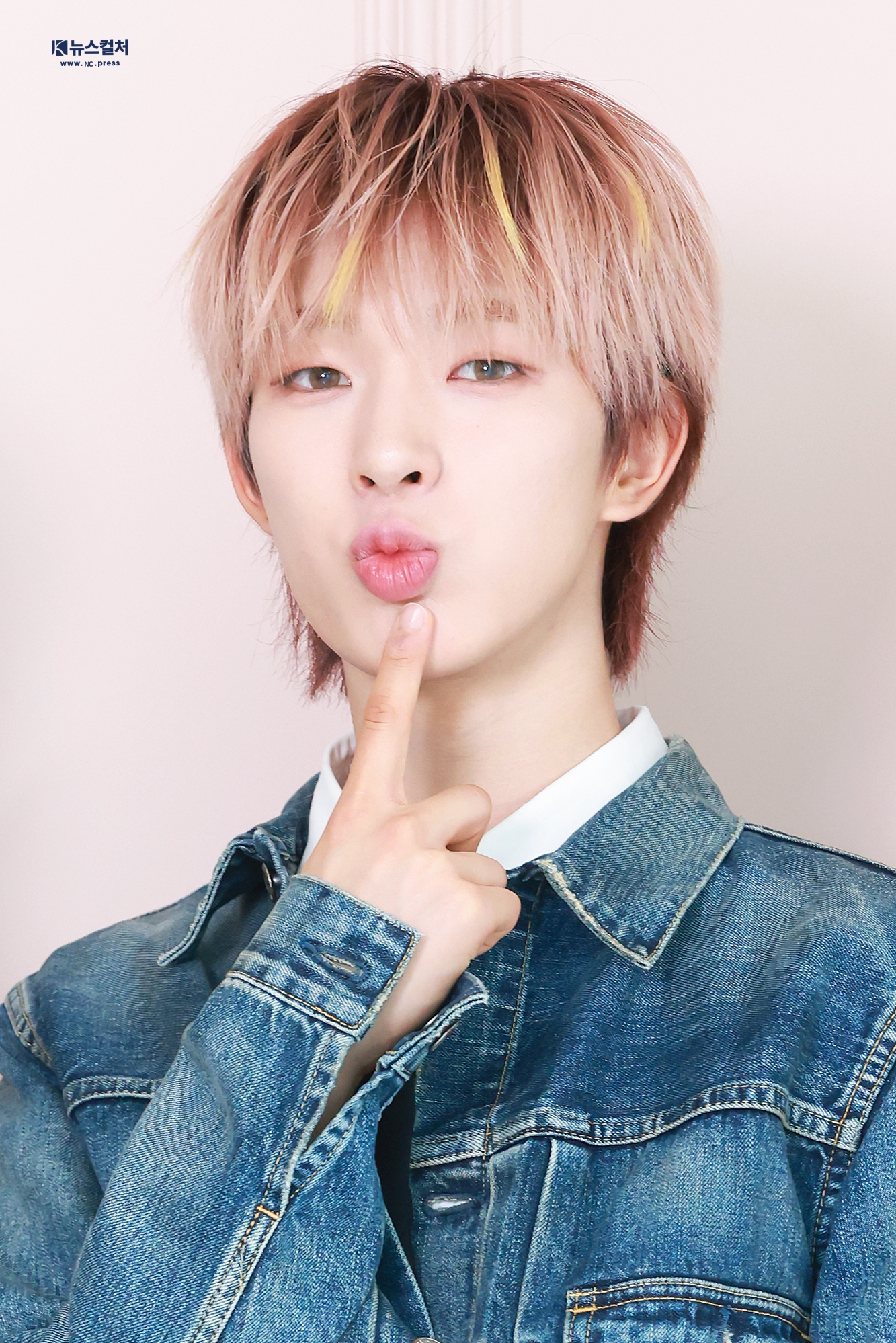 Tomoya (NEXZ)的最新活动照片