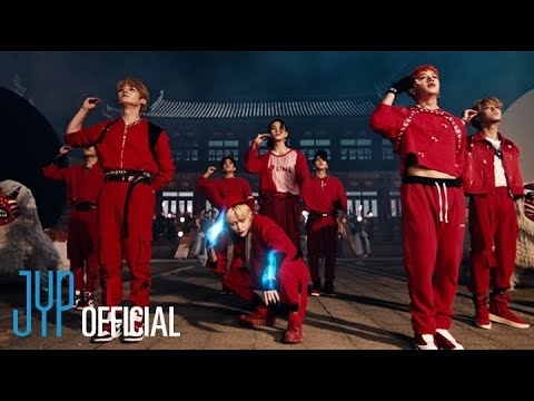 Behind-the-scenes cut of Stray Kids