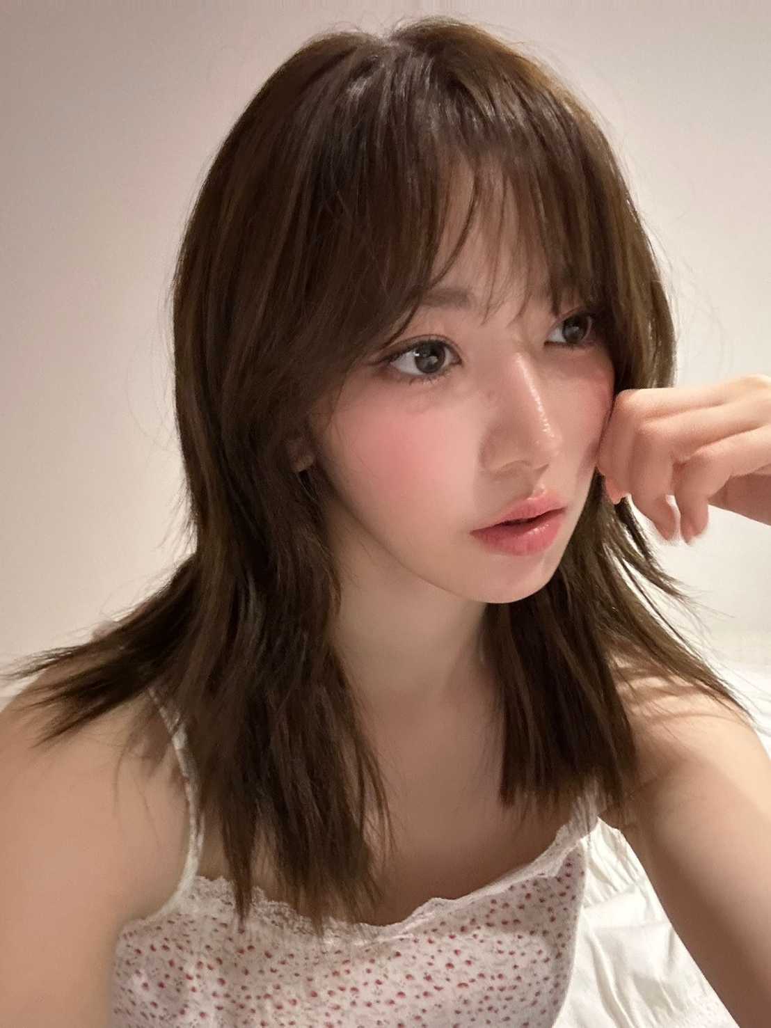 Latest photo of Sakura (LE SSERAFIM)