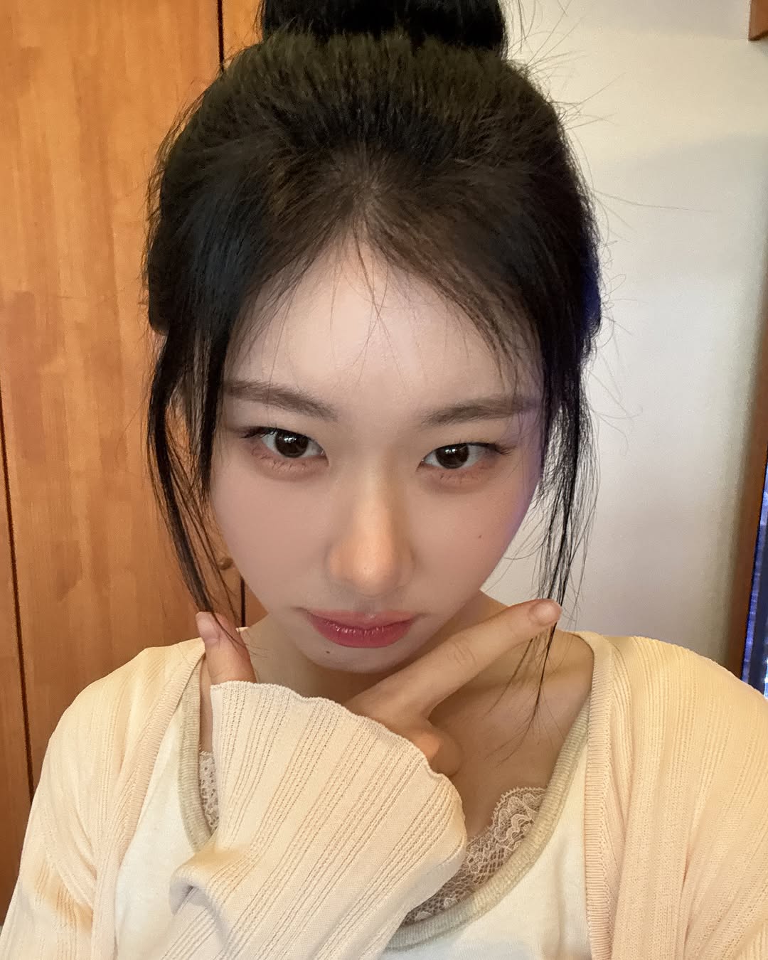 Recent activity shot of Chaeryeong (ITZY)