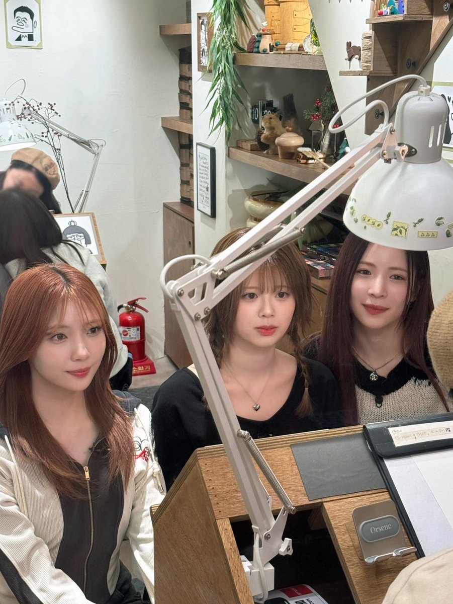 A moment captured by NiziU's fan