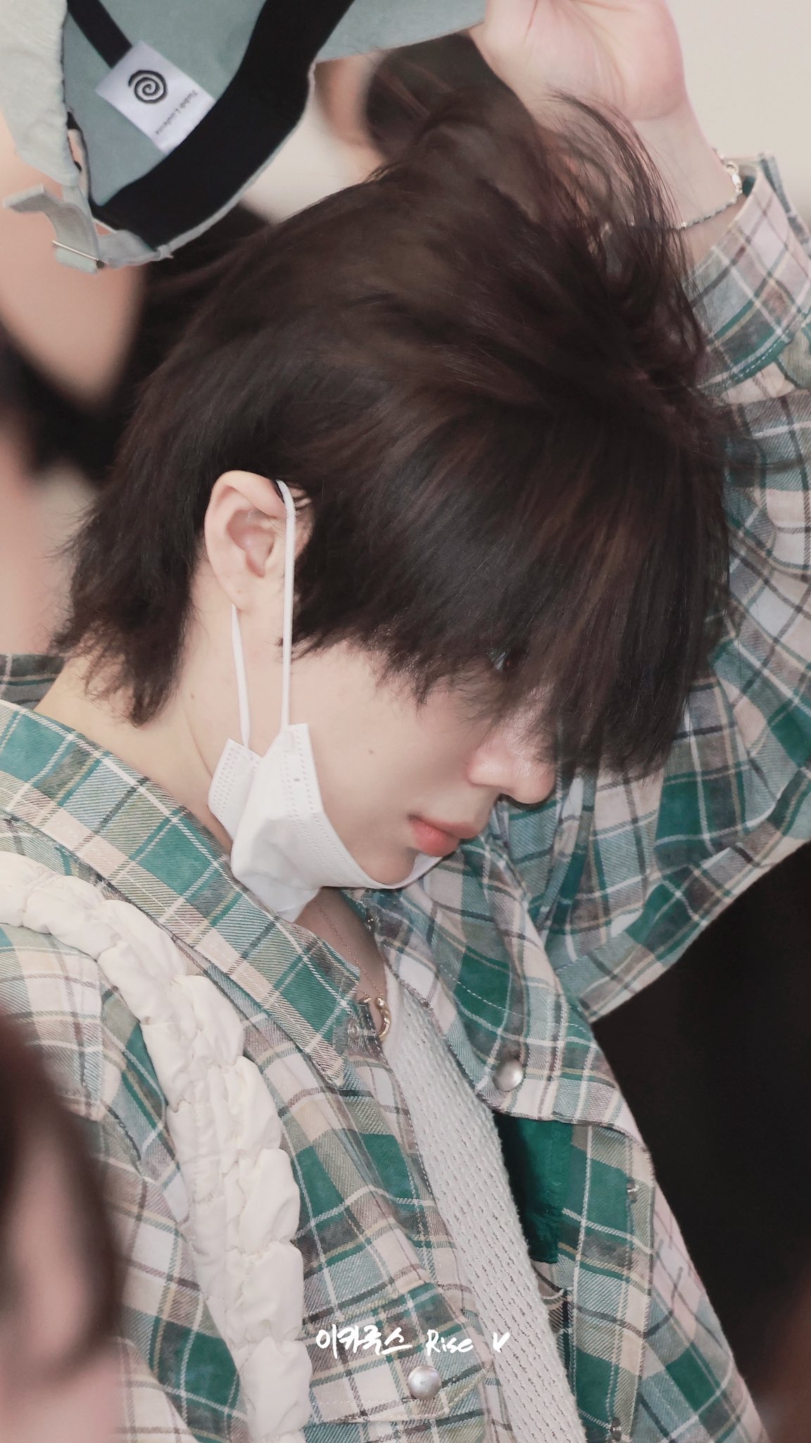 Behind-the-scenes cut of Taemin (SHINee)