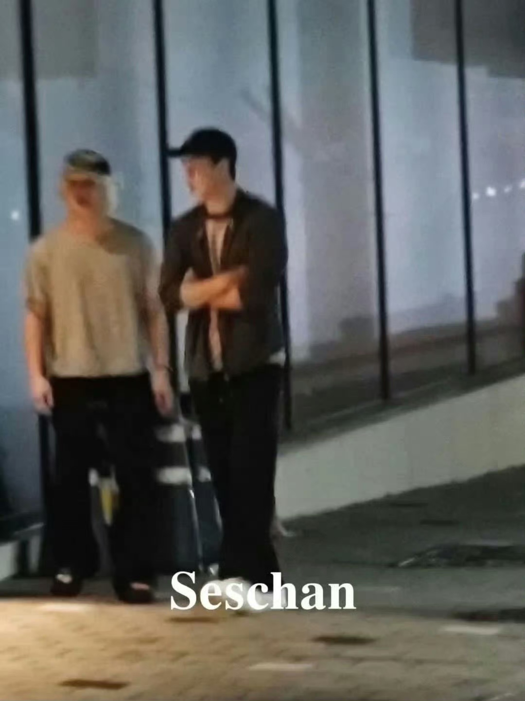 Foto aktivitas terbaru Sehun (EXO)