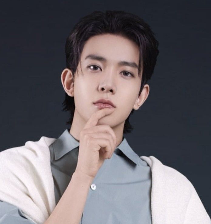 Recent activity shot of Heeseung (ENHYPEN)