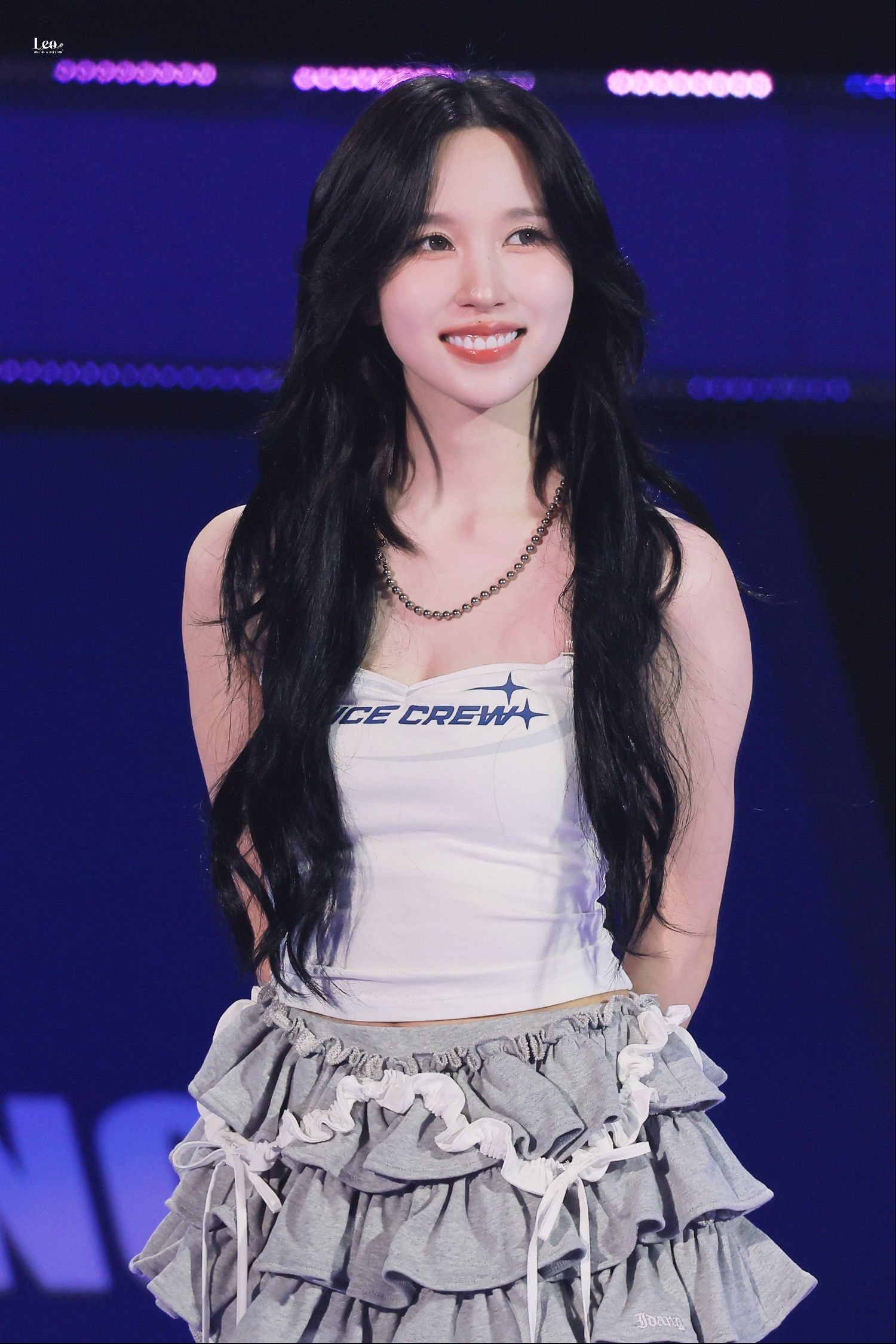 Behind-the-scenes cut of Mina (TWICE)