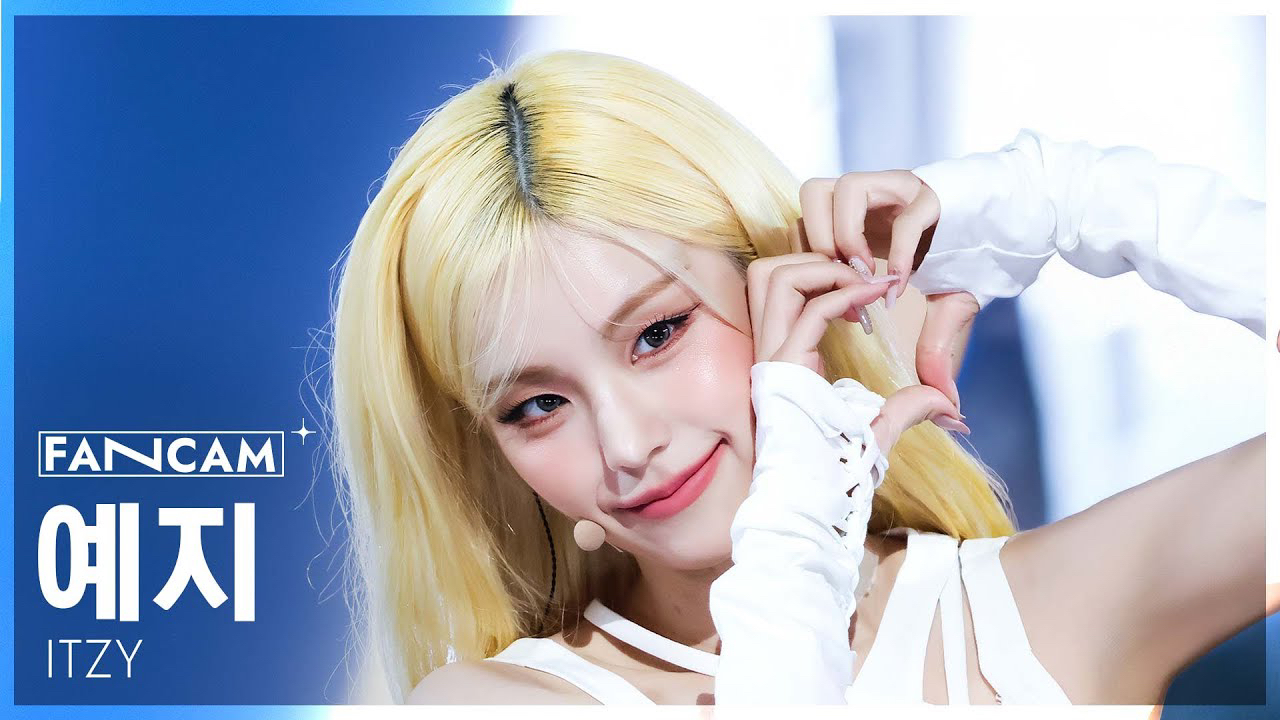 Behind-the-scenes cut of Yeji (ITZY)