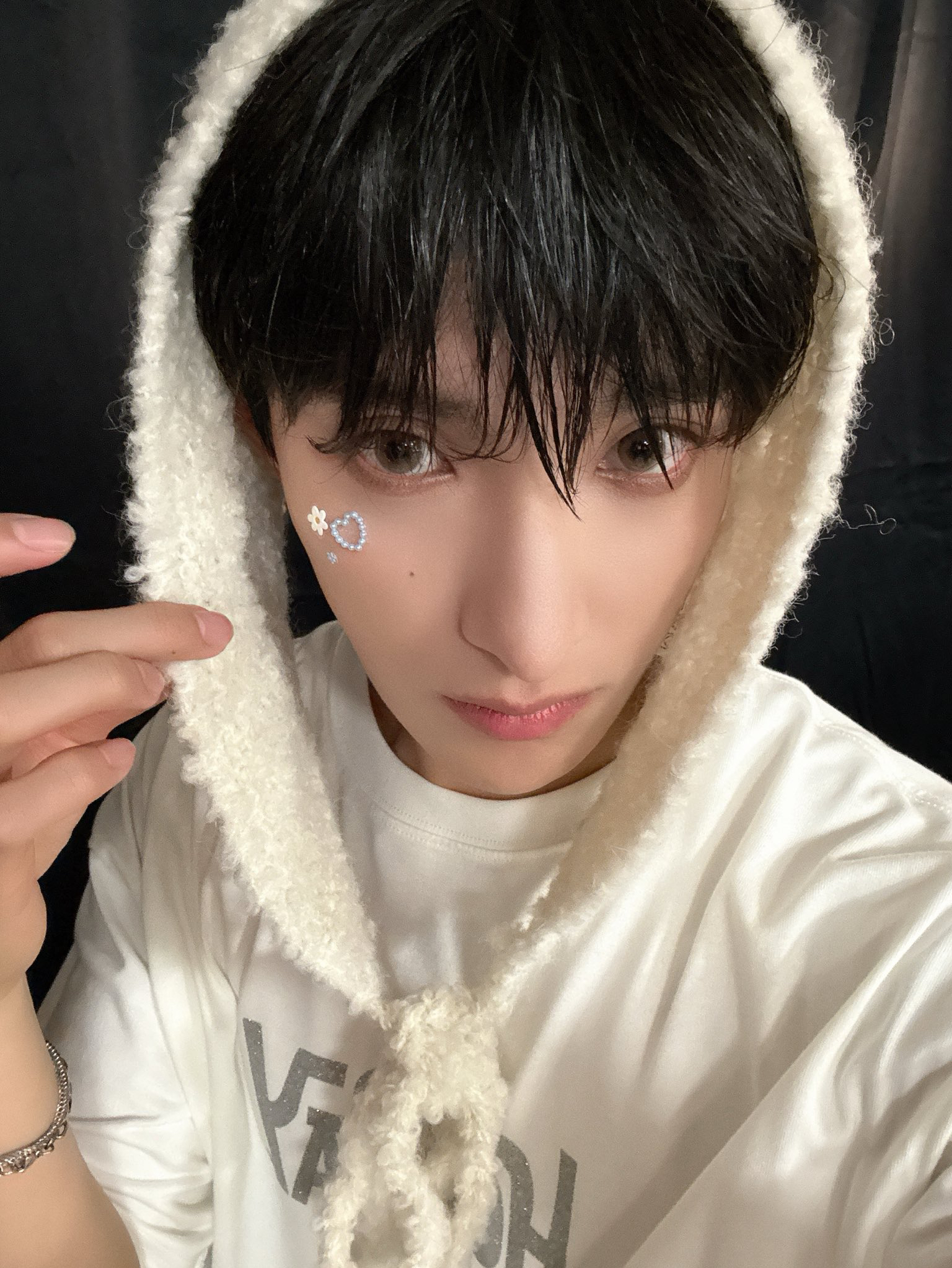Behind-the-scenes cut of DK (SEVENTEEN)