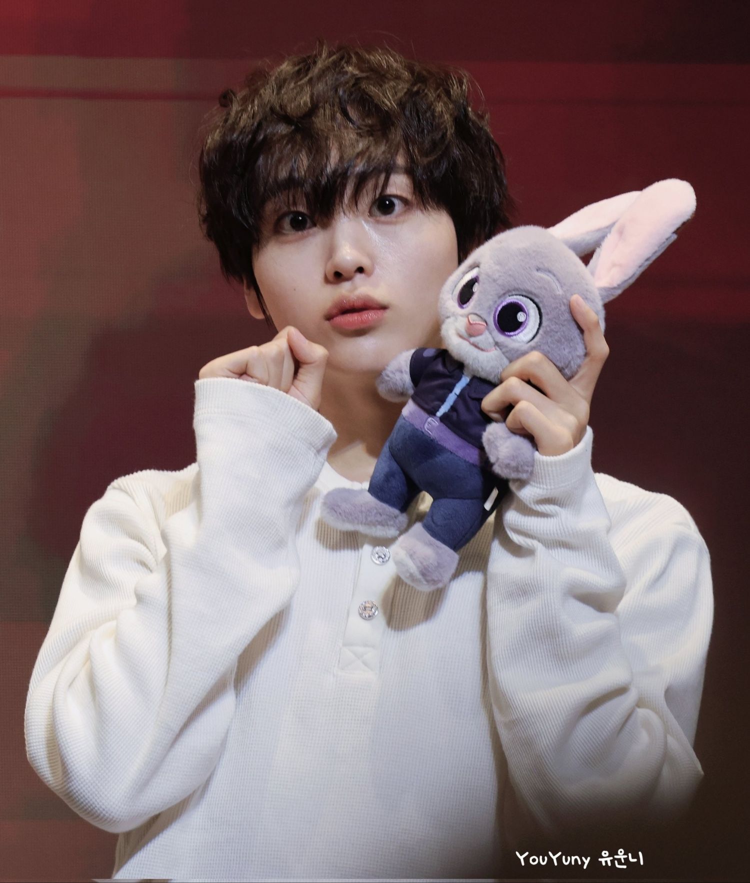 亨俊 (CRAVITY)的幕後花絮