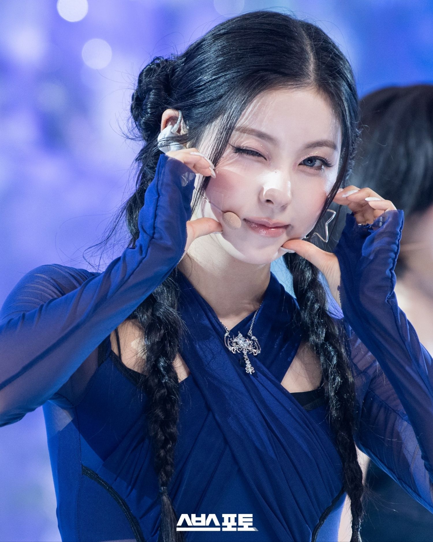 A moment captured by NMIXX's fan