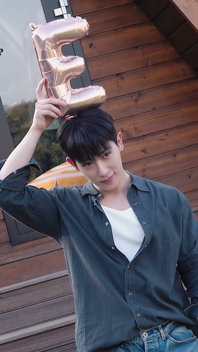 The most beloved wallpaper among Wonho's fans