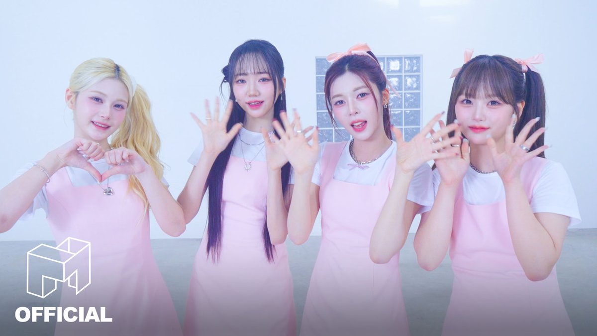 Latest photo of tripleS