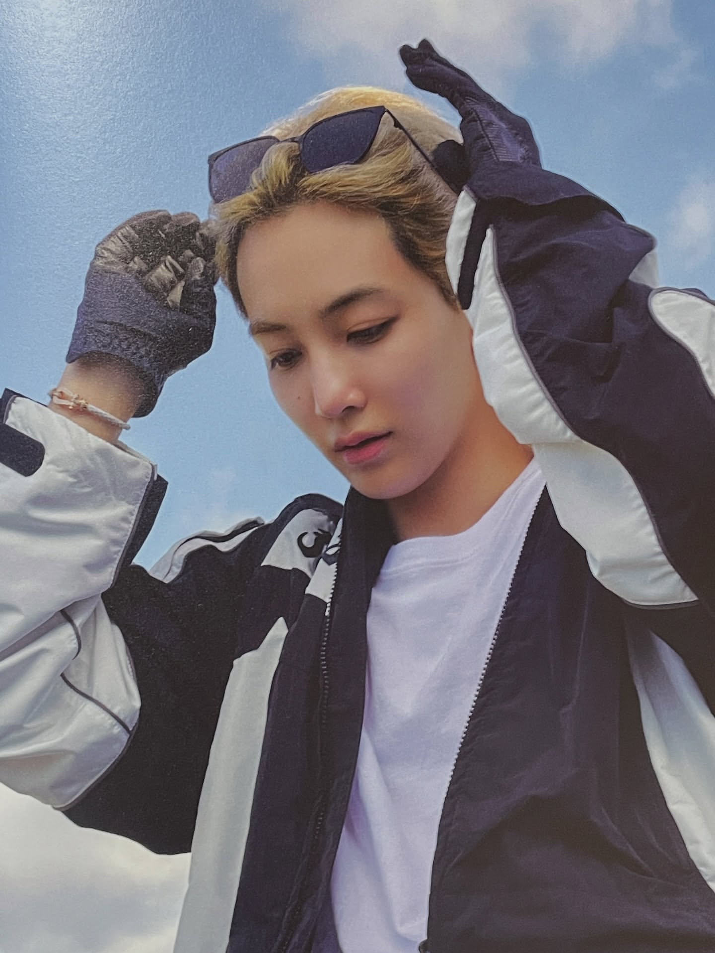 Latest photo of Jeonghan (SEVENTEEN)